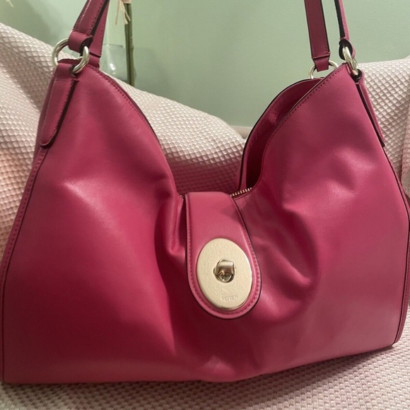 Coach Carlyle - Picture 6 of 12